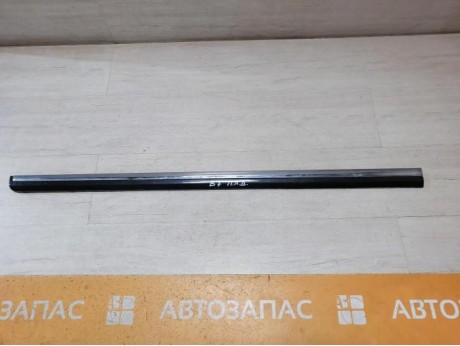 Passat B7 молдинг двери передний левый