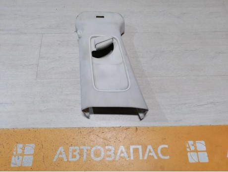 Passat B7 обшивка средней стойки верхняя левая