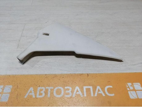 Passat B7 обшивка задней стойки верхняя правая
