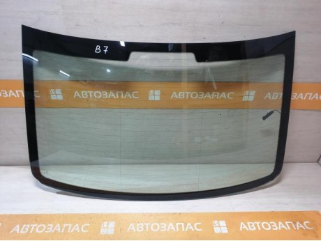 Passat B7 стекло заднее 2011