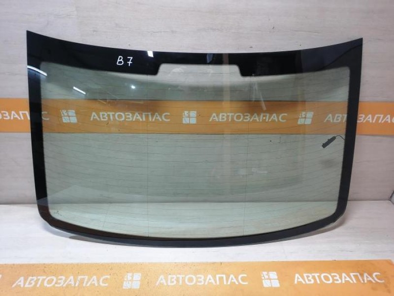Passat B7 стекло заднее 2011