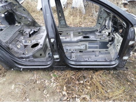 Passat B7 порог правый