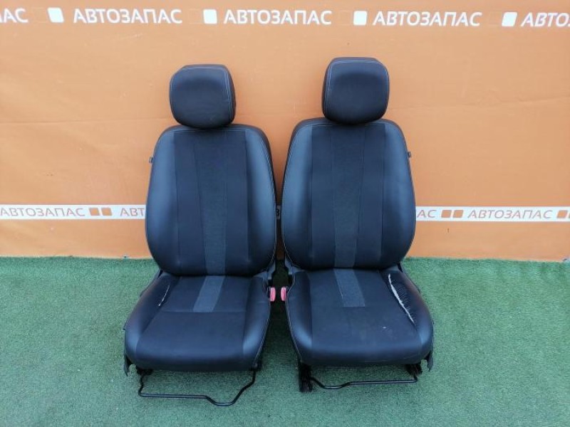 Fluence №4 сиденье переднее к-кт деф