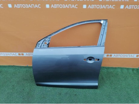 Fluence №4 дверь передняя левая