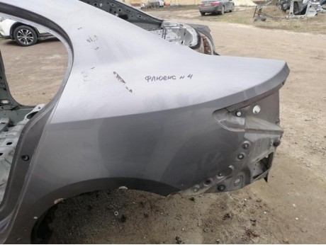 Fluence №4 крыло заднее левое