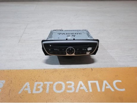 Fluence №4 магнитола штатная деф