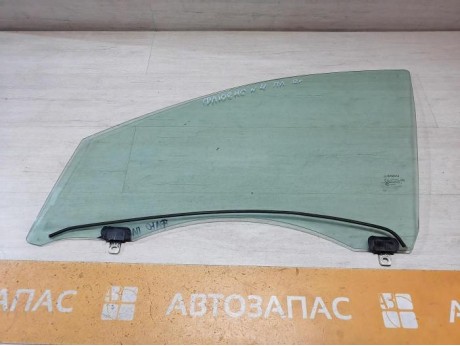 Fluence №4 стекло переднее левое 12