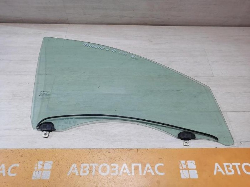 Fluence №4 стекло переднее правое12
