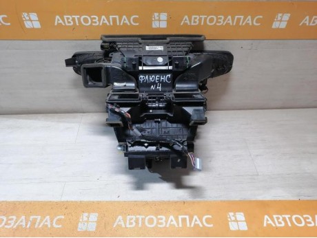 Fluence №4 печка в сборе с моторчиком климат