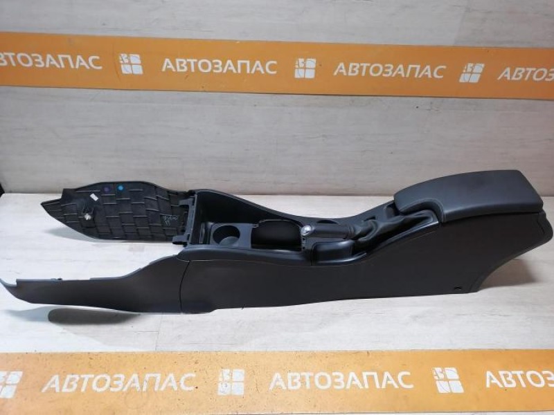 Fluence №4 подлокотник в сборе