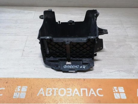 Fluence №4 площадка под аккумулятор корпус