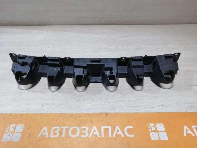 Fluence №4 крепление заднего бампера центральное