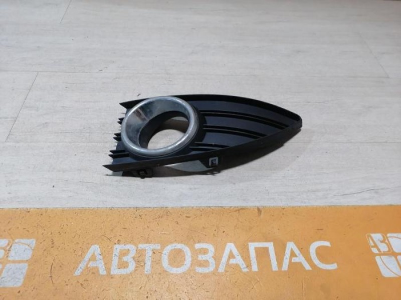 Fluence №4 накладка противотуманки левая