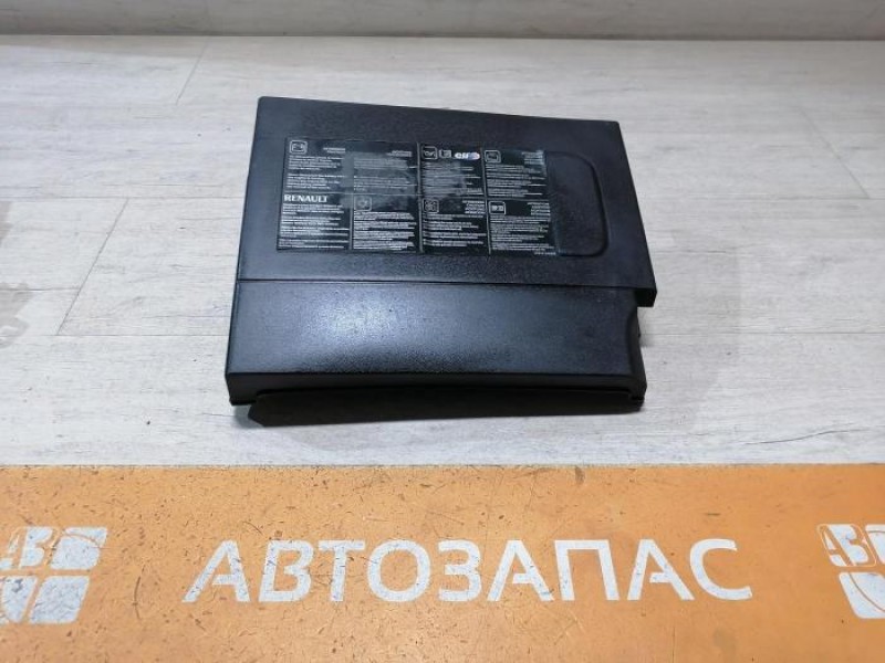 Fluence №4 крышка аккумулятора