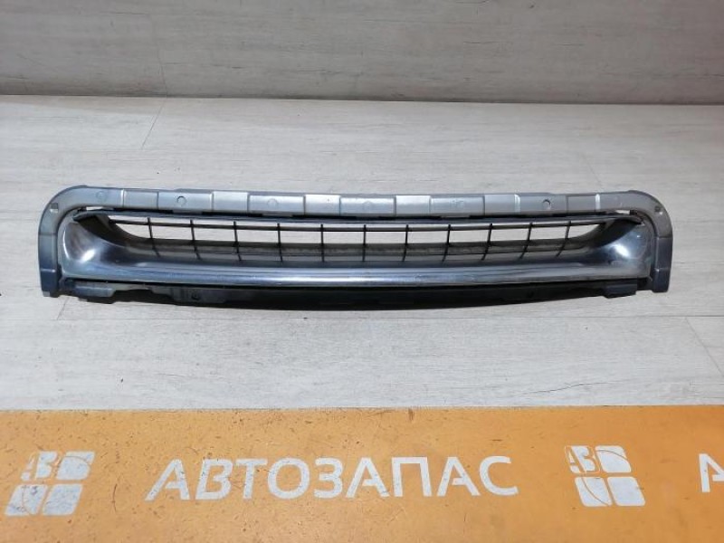 Fluence №4 решетка радиатора