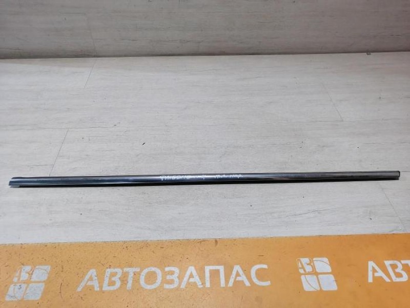 Fluence №4 бархотка наружная передняя левая