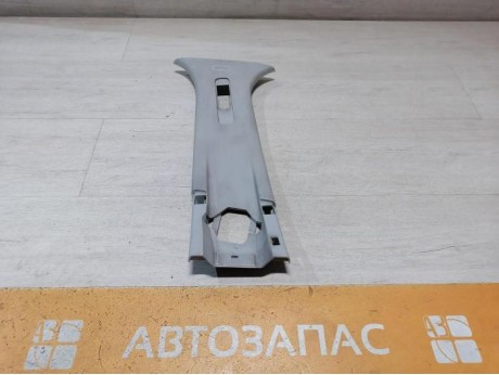 Fluence №4 обшивка средней стойки верхняя левая