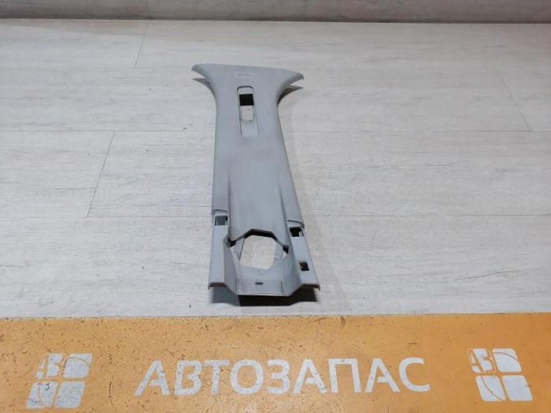 Fluence №4 обшивка средней стойки верхняя левая