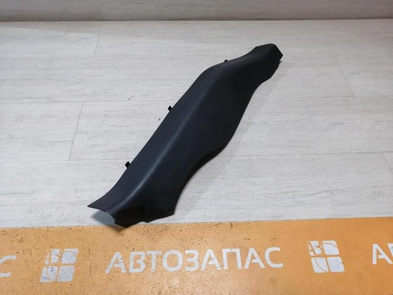 Fluence №4 обшивка задней стойки нижняя правая