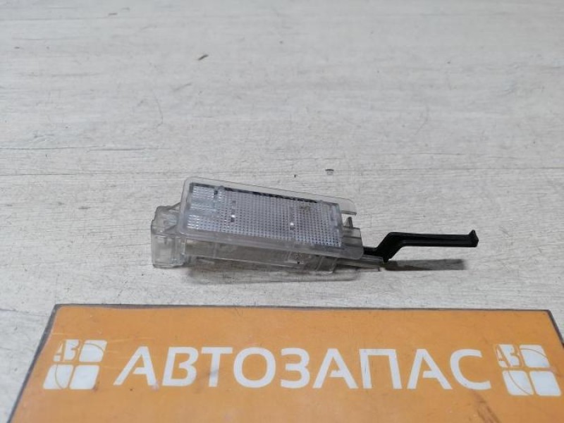 Fluence №4 плафон бардачка