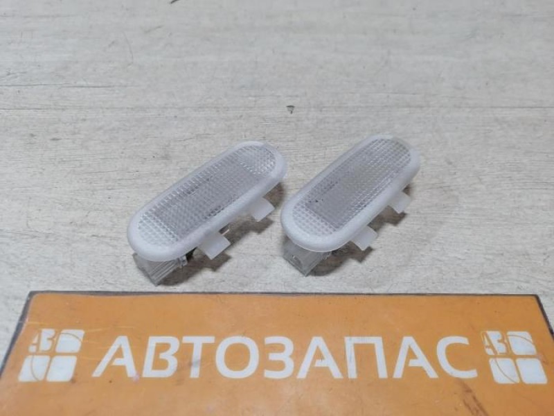 Fluence №4 плафон солнцезащитного козырька