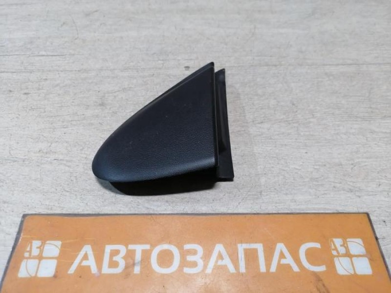 Fluence №4 накладка крыла уголок передний левый