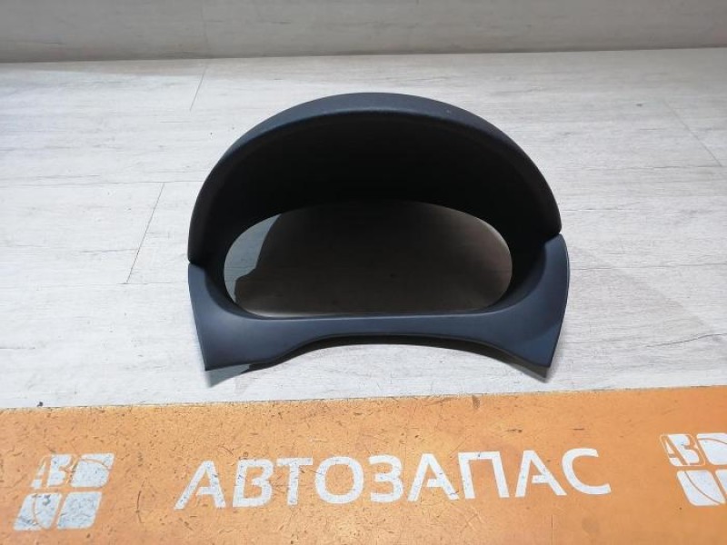 Fluence №4 козырек панели приборов