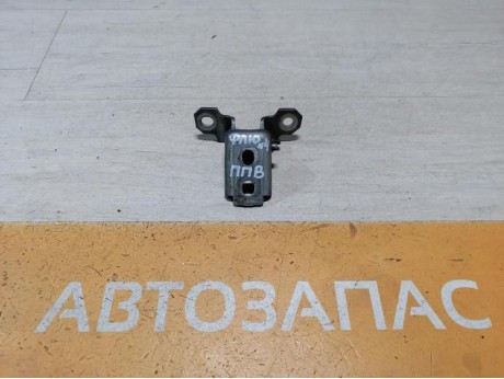 Fluence №4 петля двери верхняя правая