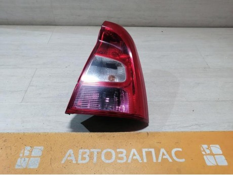 Logan ф2 №4 фонарь правый