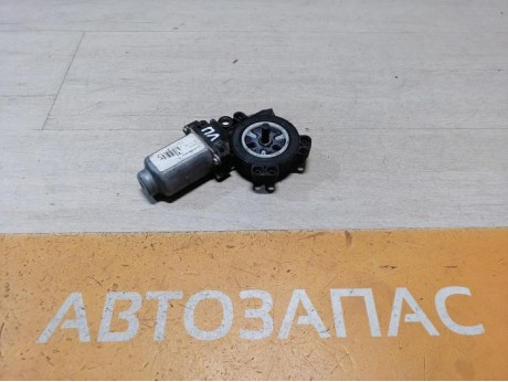 Logan ф2 №4 моторчик стеклоподъемника левый