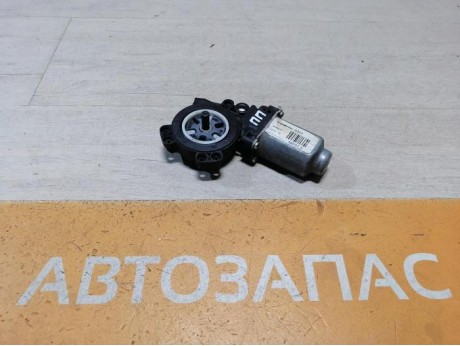 Logan ф2 №4 моторчик стеклоподъемника правый