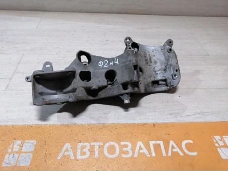 Logan ф2 №4 кронштейн генератора кондиционера