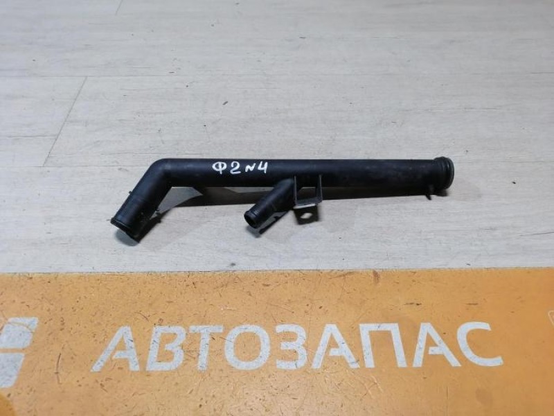 Logan ф2 №4 трубка охлаждения двигателя на помпу 16кл