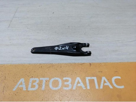 Logan ф2 №4 вилка сцепления