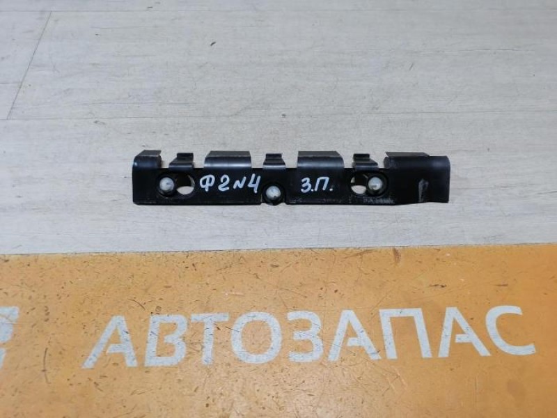 Logan ф2 №4 крепление заднего бампера правое