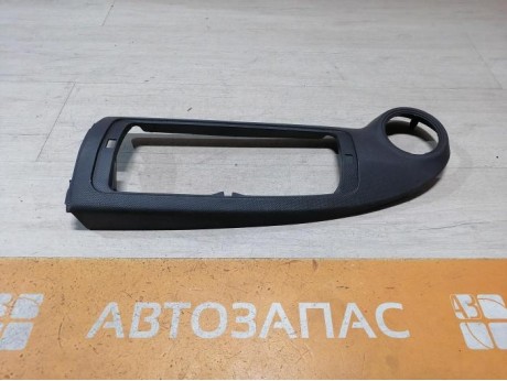 Logan ф2 №4 накладка торпедо под подушку безопасности пассажира дефлектор