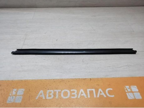 Logan ф2 №4 бархотка внутренняя задняя левая