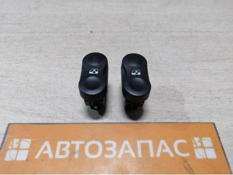 Logan ф2 №4 кнопка стеклоподъемника