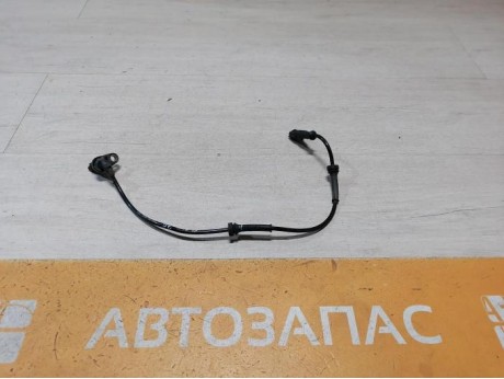Logan ф2 №4 датчик абс задний правый
