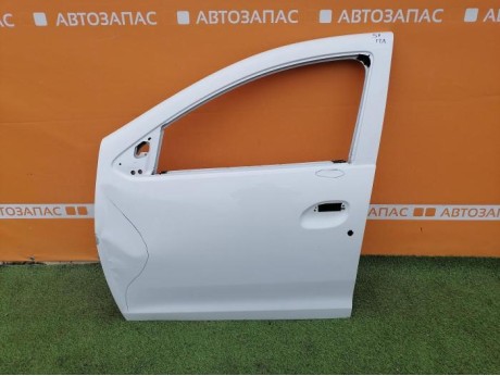 Logan №51 дверь передняя левая деф