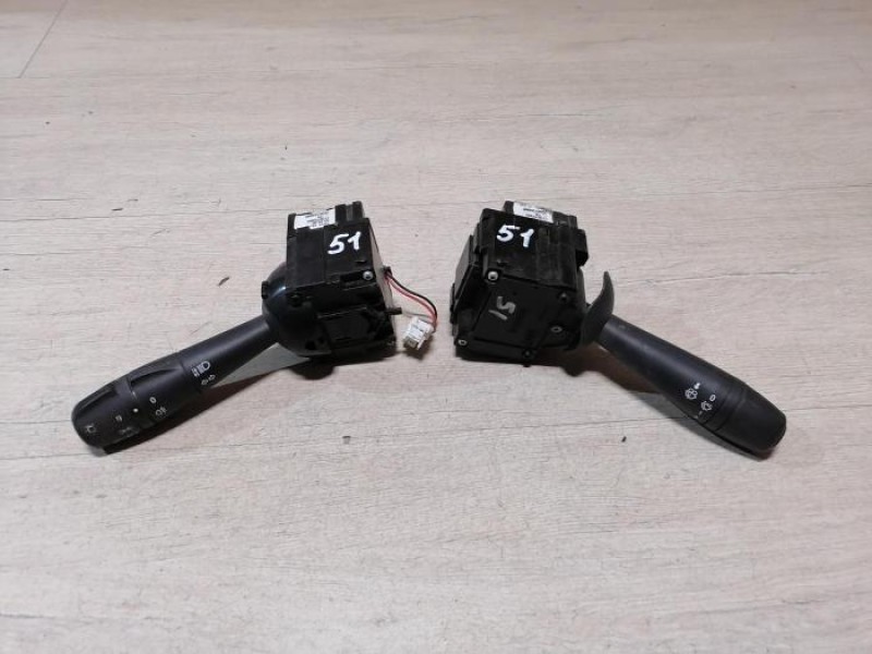 Logan №51 переключатель дворников