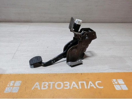 Logan №51 педаль тормоза