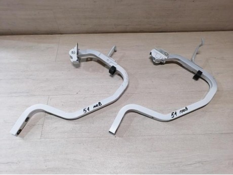 Logan №51 петля багажника правая