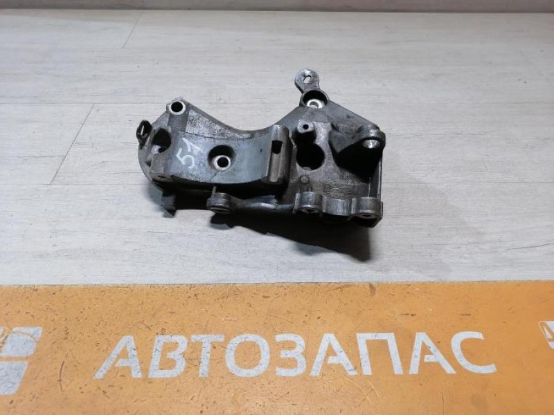 Logan №51 кронштейн генератора без конд