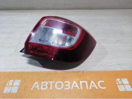 Sandero №16 фонарь правый