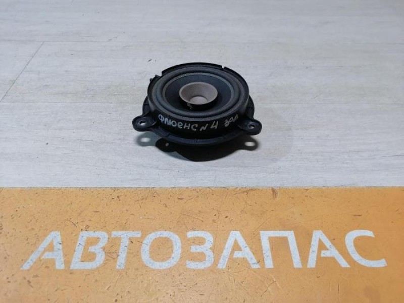 Fluence №4  динамик задний