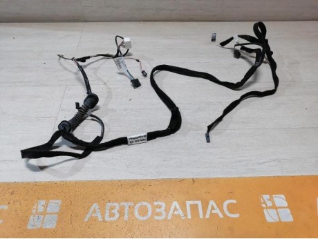 Sandero №16 проводка крышки багажника