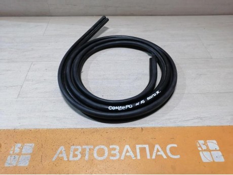 Sandero №16 уплотнитель багажника
