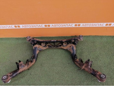 Audi A6 C7 подрамник задний