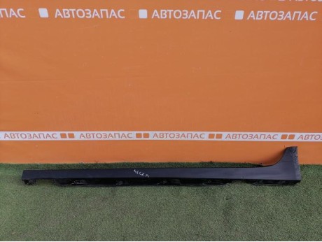 Audi A6 C7 накладка порога левая